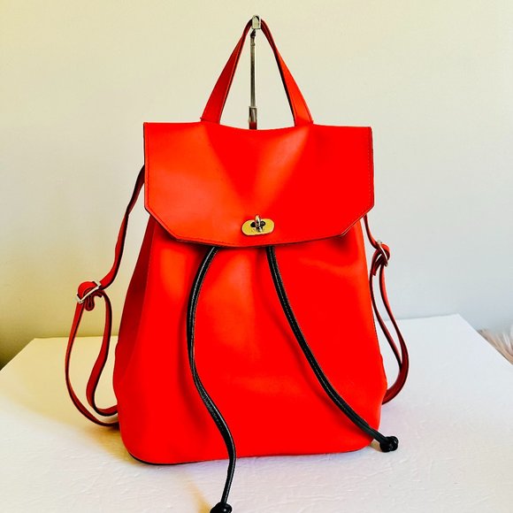 EUC O BAG RED BACKPACK WITH REMOVABLE TOP FLAP COVER main image 6